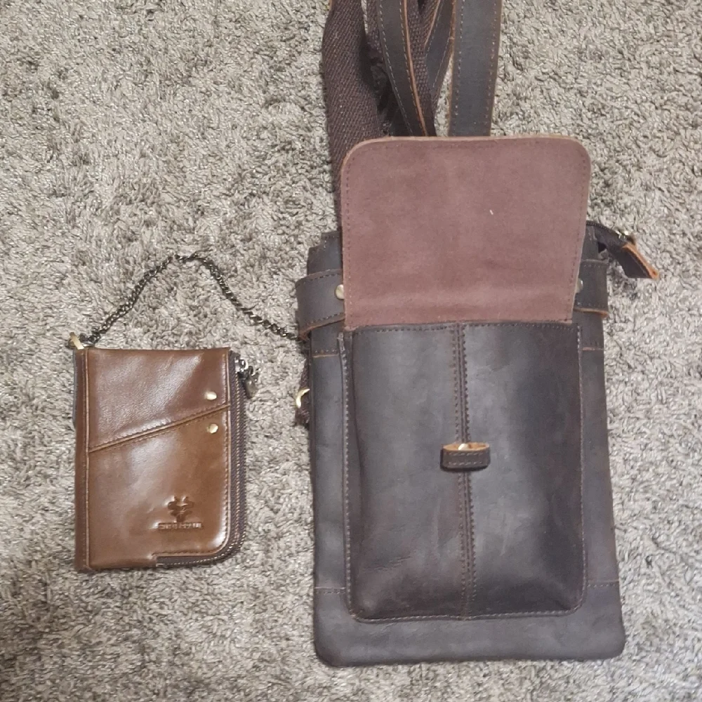 Humerpaul Leather Messenger/Belt Bag-Adjustable Removable Strap Chain Wallet